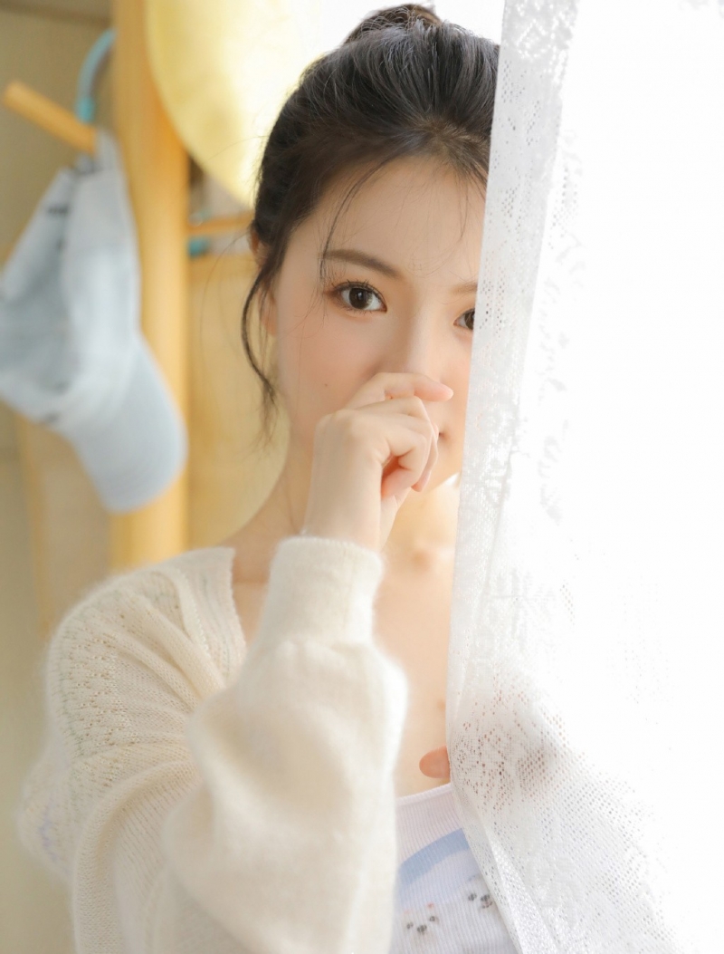 漂亮小姑娘青春靓丽街拍摄影  第6张