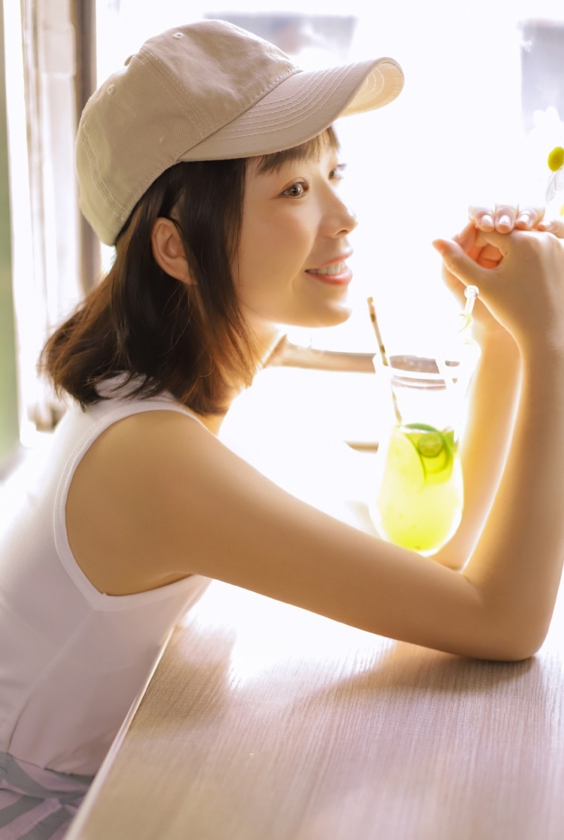 元气美女活力满满小清新图片  第2张