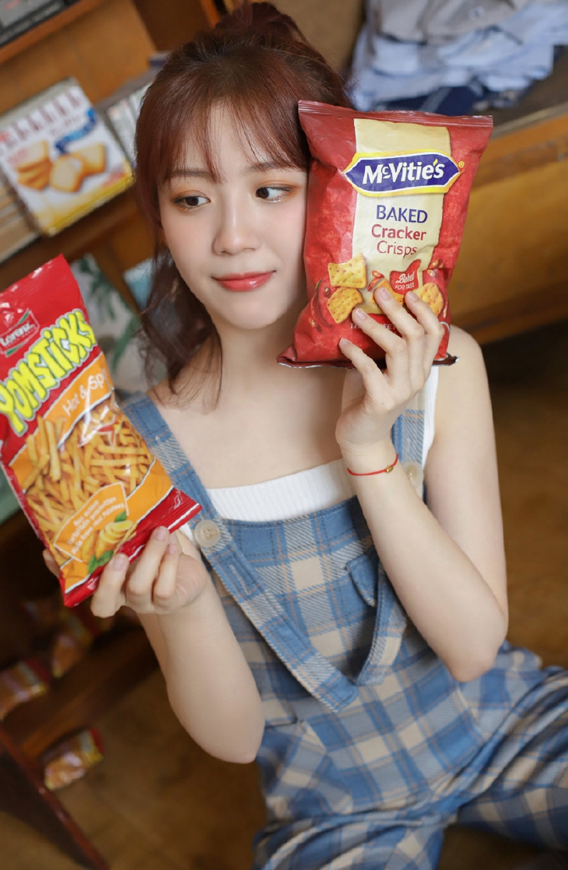 养眼小妹夏日清甜可爱图片  第9张