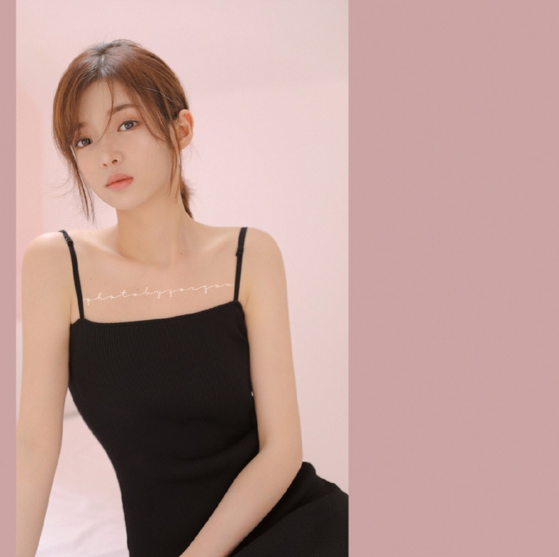 锁骨精致的极品美人性感美女图片  第8张