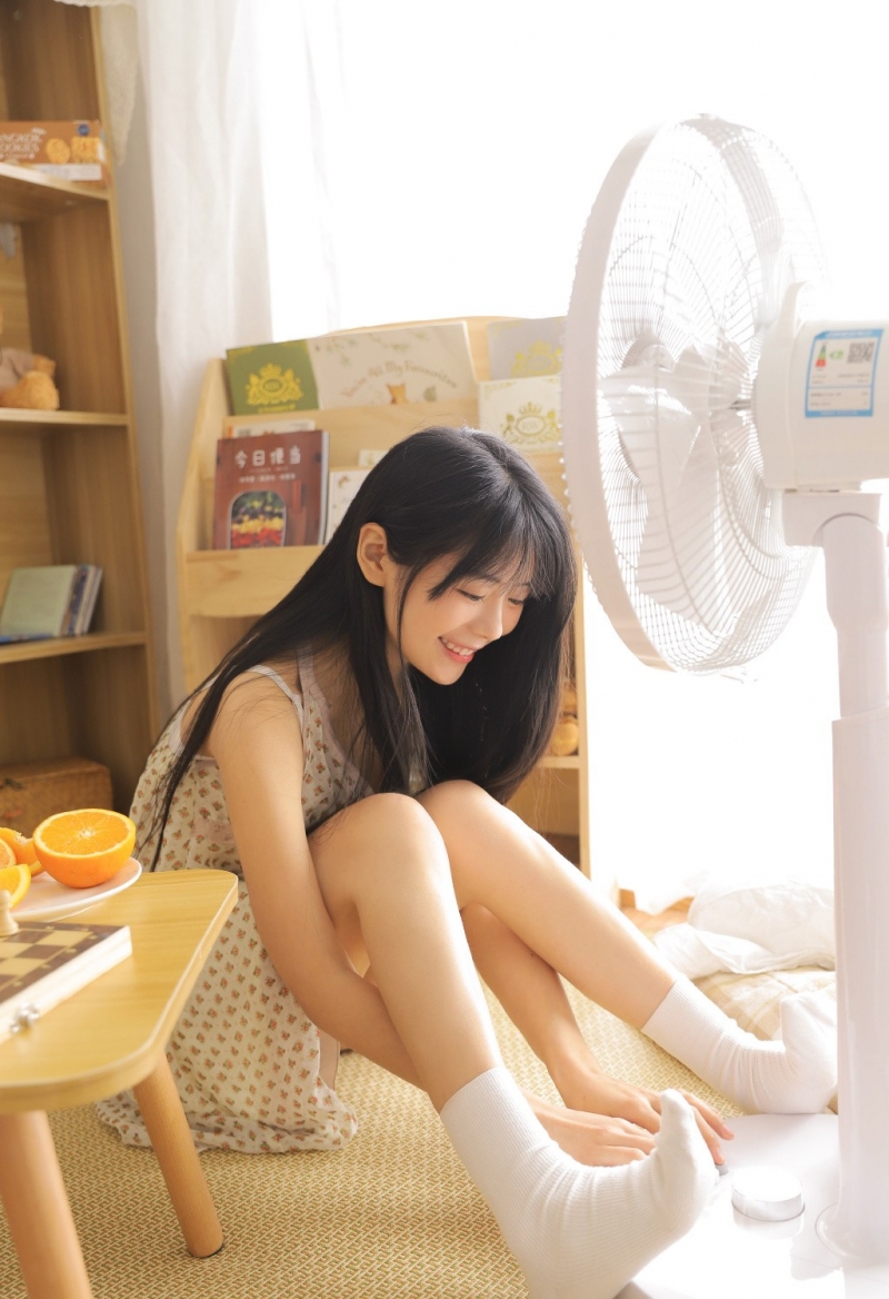 笑容治愈的妹子图高清美女写真  第3张