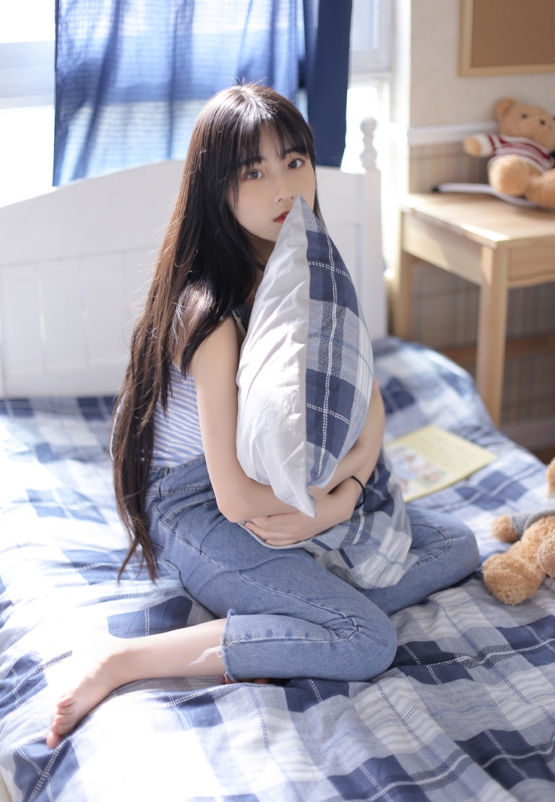 90后女孩长得亭亭玉立漂亮私拍  第7张