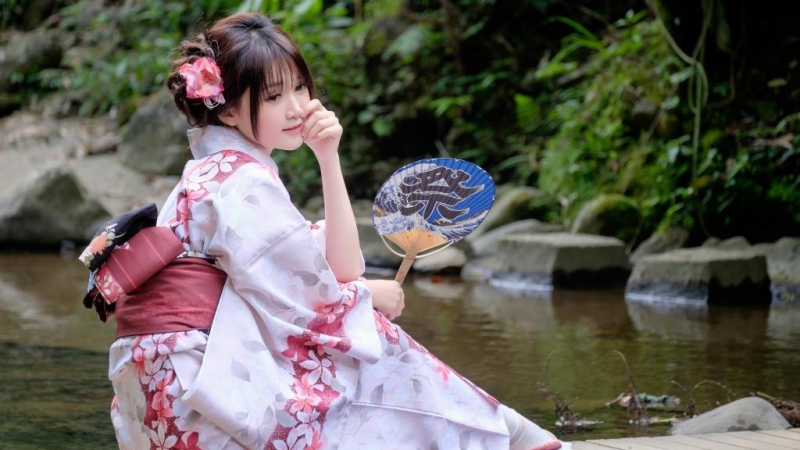 日本和服美女清新脱俗户外写真  第1张