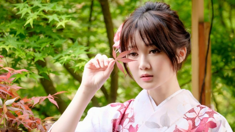 日本和服美女清新脱俗户外写真  第2张
