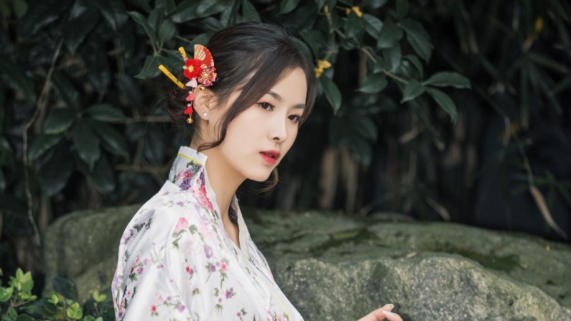 日本和服美女清新脱俗户外写真  第3张