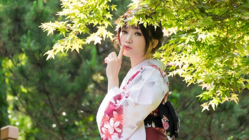 日本和服美女清新脱俗户外写真  第4张