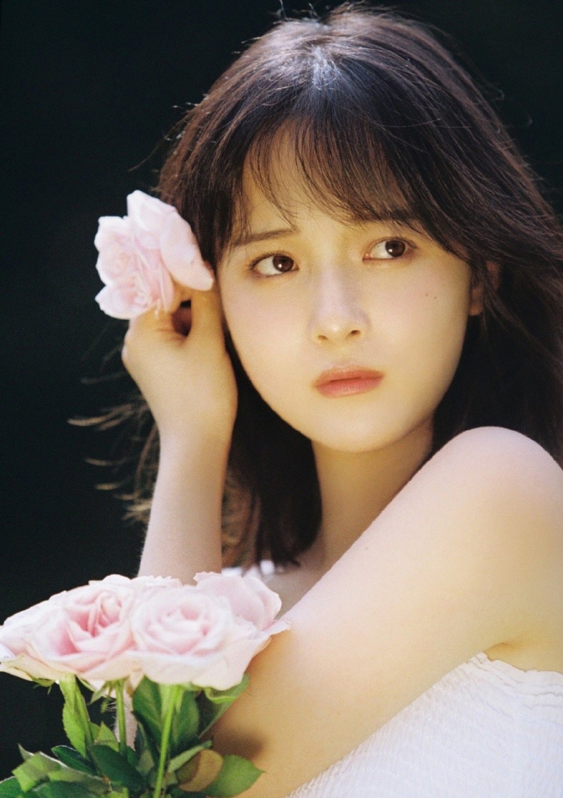 日系妹子气质清新吊带美女写真  第2张