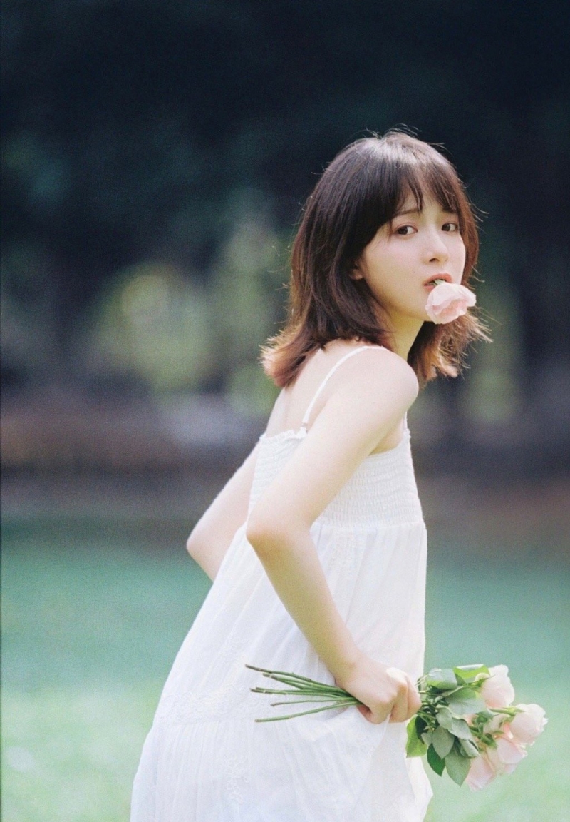 日系妹子气质清新吊带美女写真  第7张