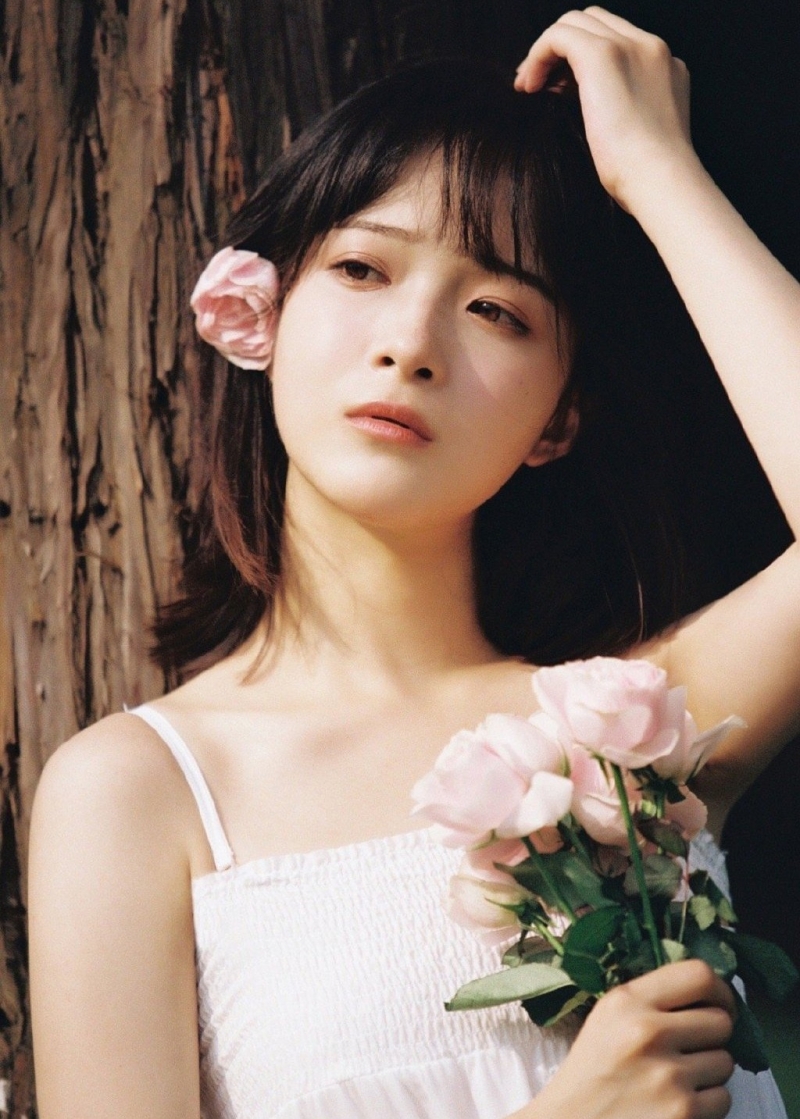 日系妹子气质清新吊带美女写真  第8张
