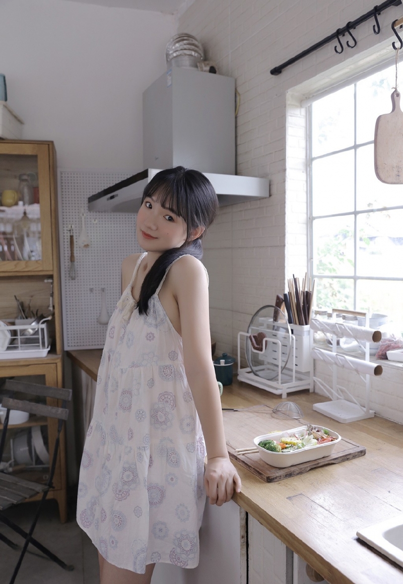 美丽甜心气质慵懒迷人美女照片  第7张