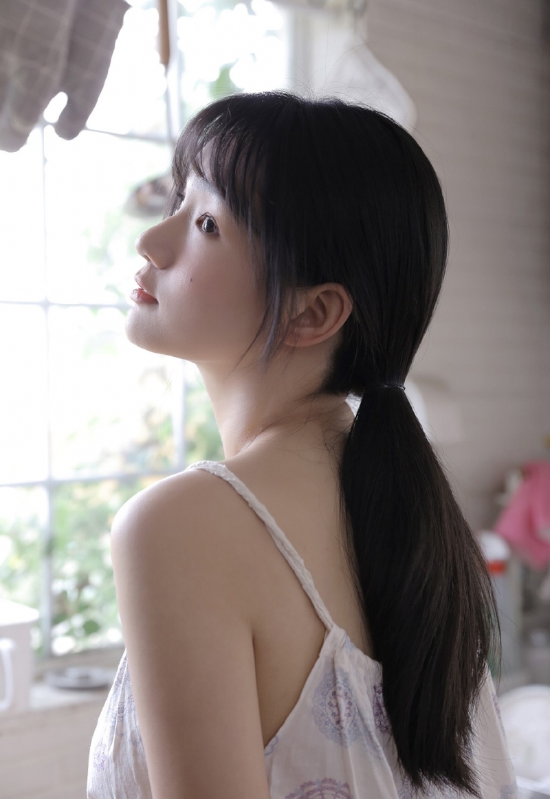 美丽甜心气质慵懒迷人美女照片  第8张