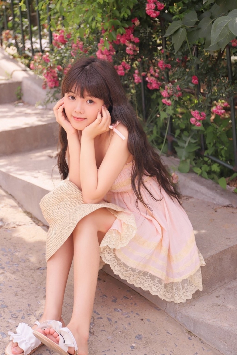 萝莉少女娇憨可爱美女写真  第8张
