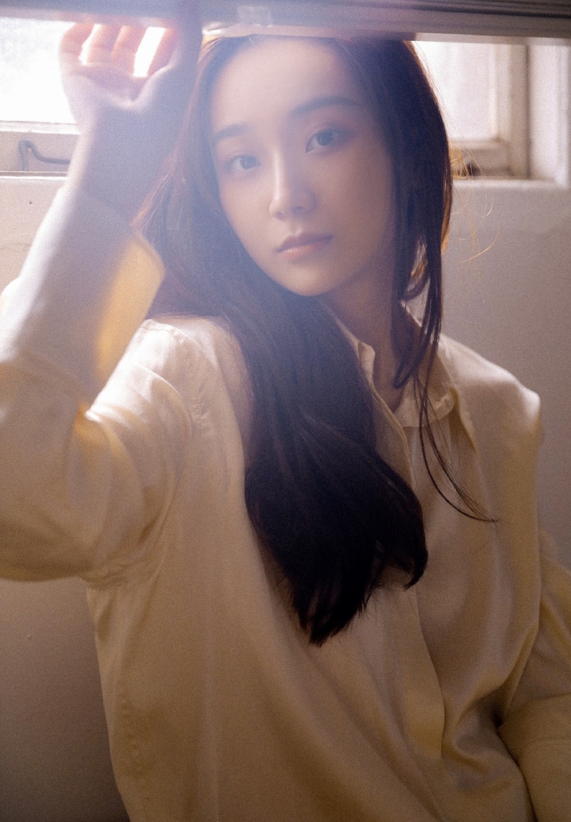 气质美女美艳动人私房写真  第2张