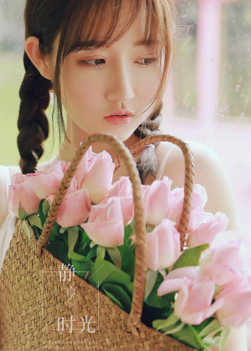 麻花辫美少女清新脱俗个人写真  第3张