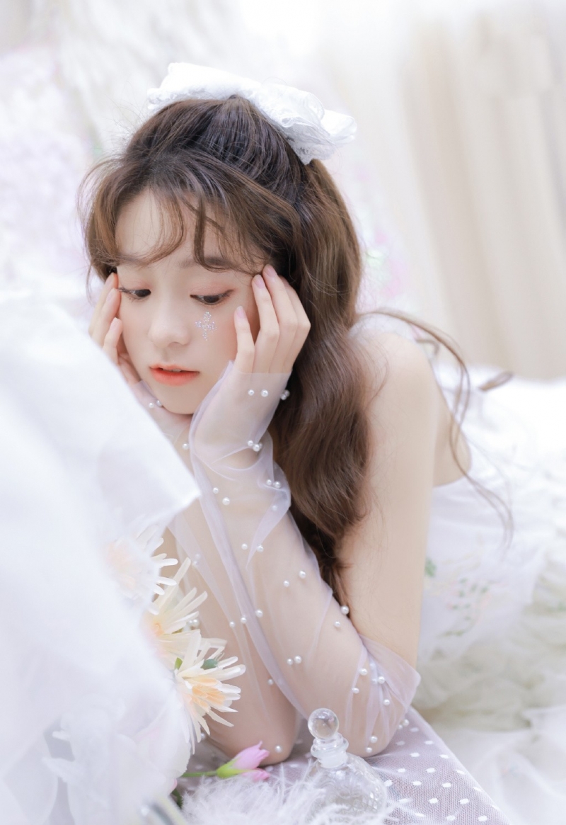 治愈系女生清纯干净美女写真  第4张
