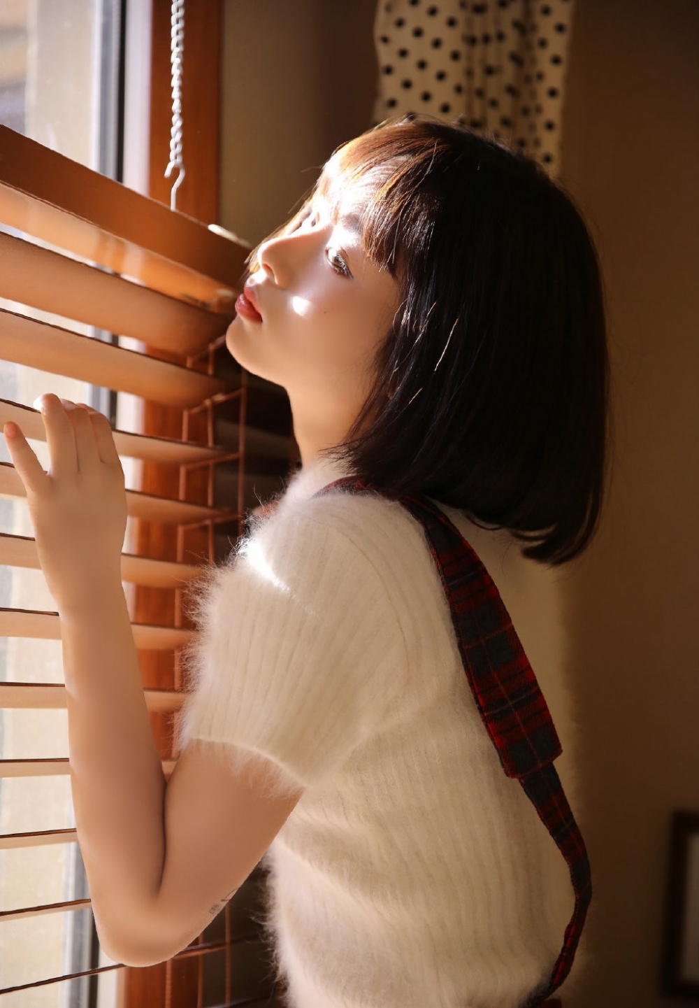 早安少女齐耳短发俏皮可爱写真  第8张