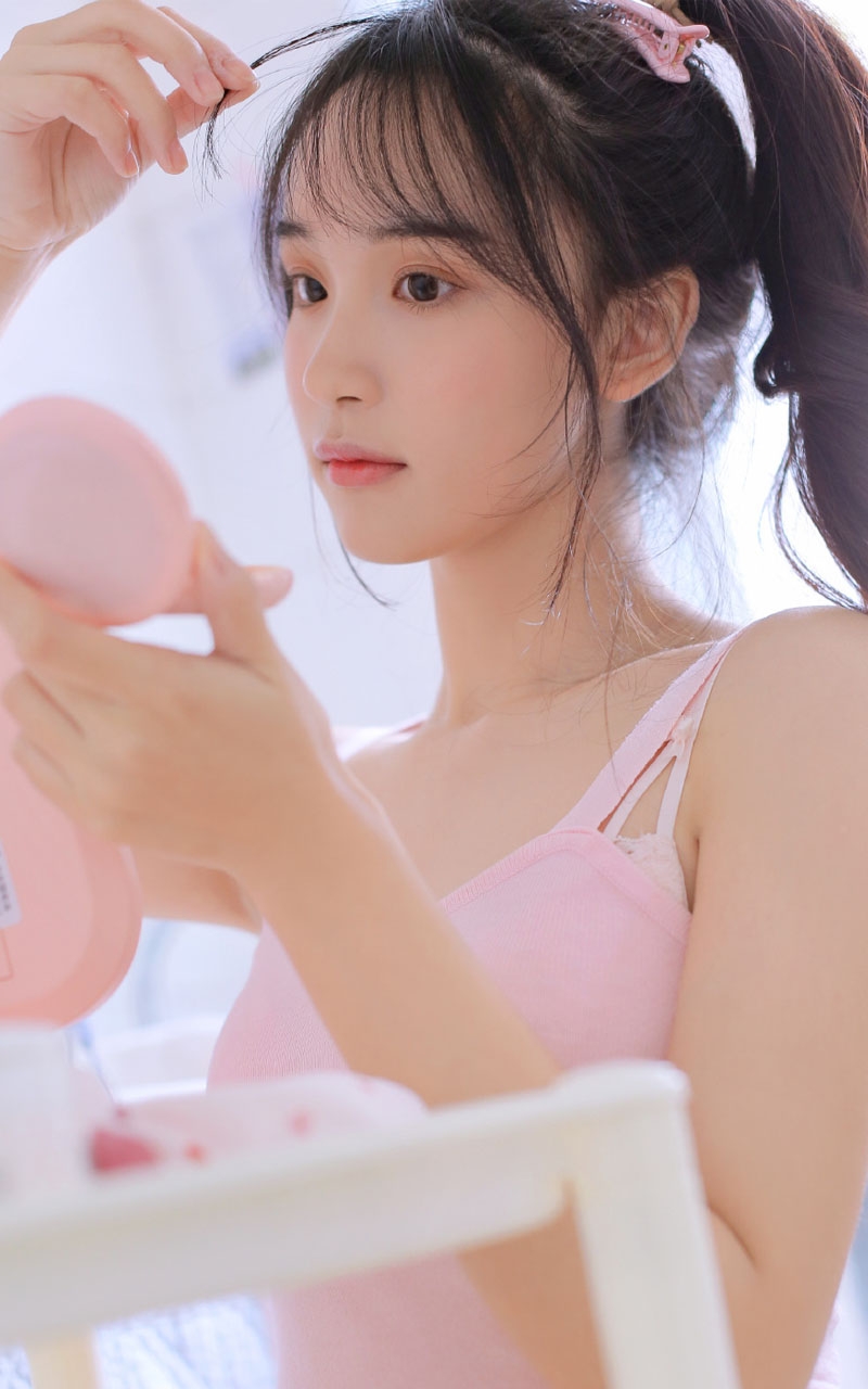 极品尤物柔若无骨曼妙迷人写真  第2张