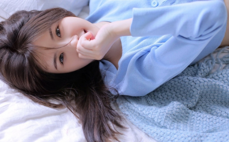 高颜值美女细腰长腿惹火写真  第14张