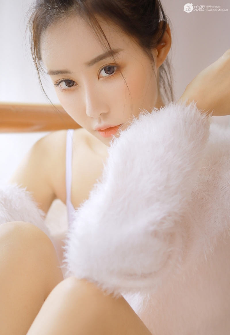 舞蹈少女娇小玲珑美女照片  第8张