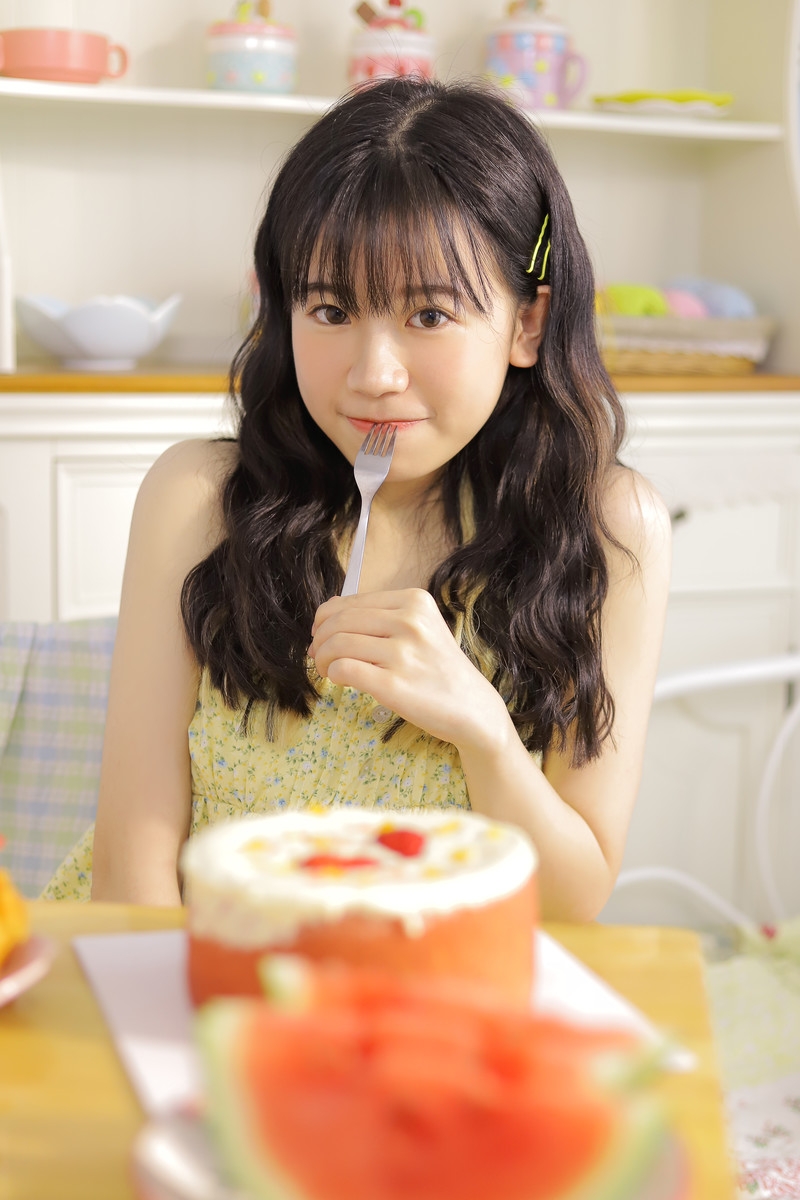 吊带少女粉面桃腮唯美养眼写真  第10张