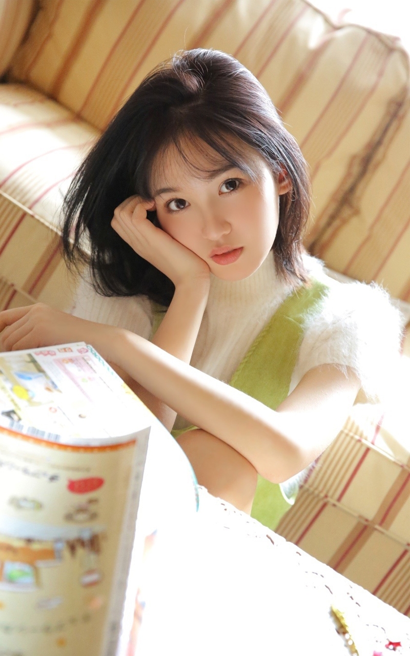 佛系少女青春洋溢活力美女图  第11张