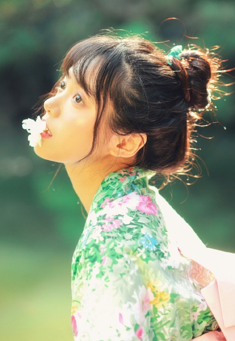 漂亮和服美女红唇雪肤户外写真  第7张