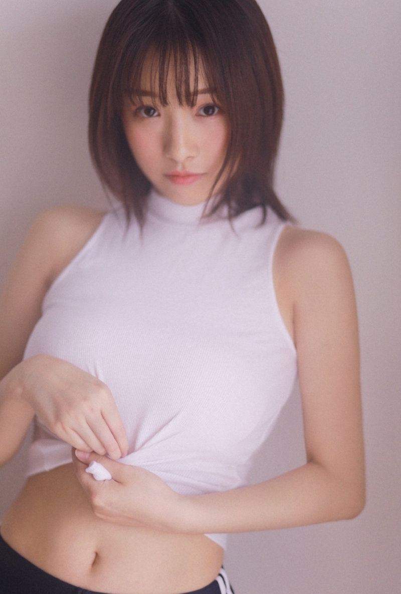 小蛮腰萌妹子美腿玉足床上写真  第2张
