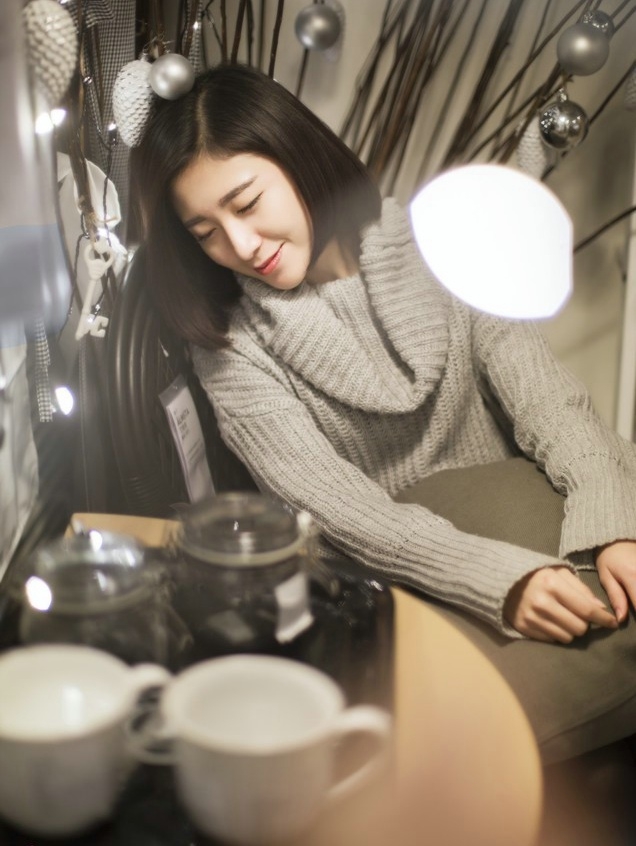小清新短发美女治愈系笑容写真  第3张