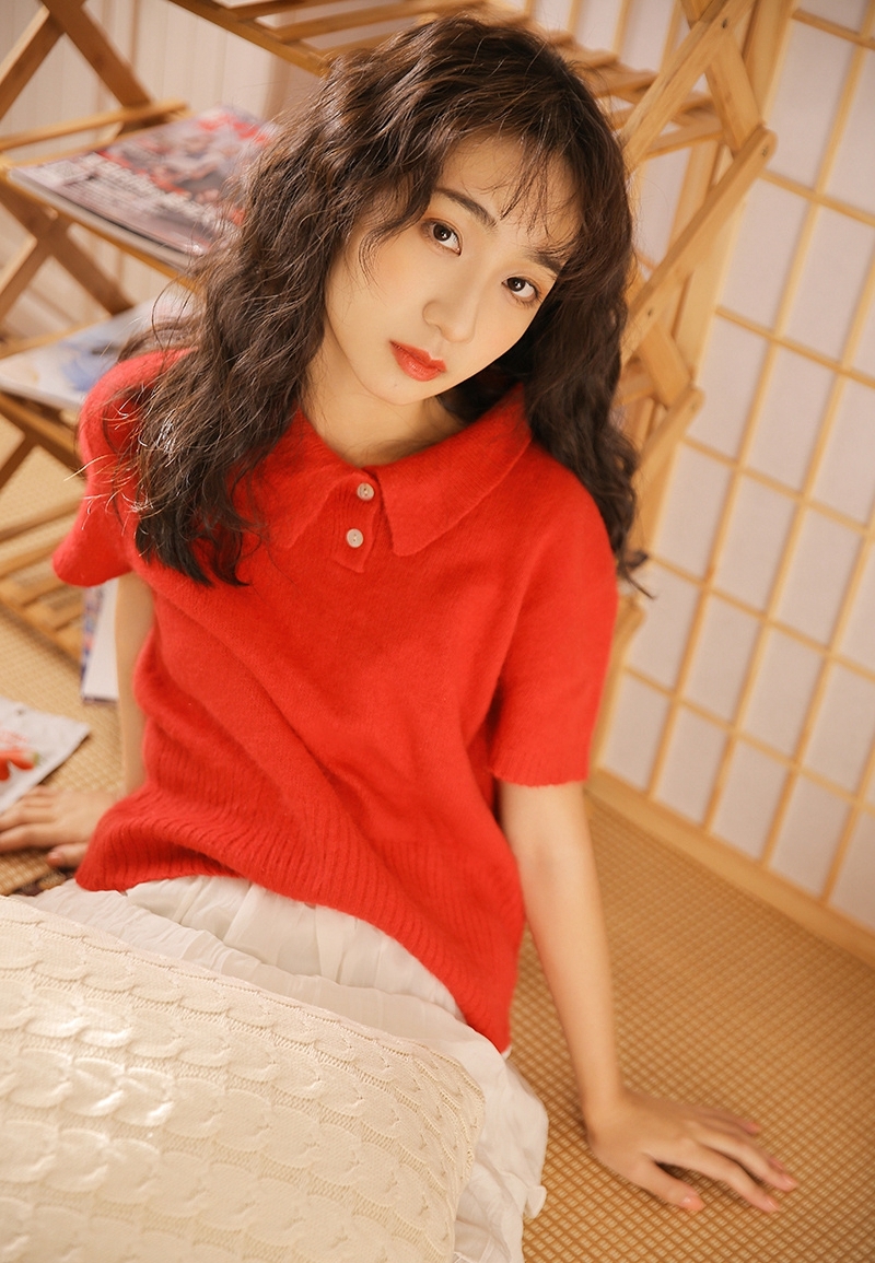羊毛卷萌妹子精致漂亮脸蛋写真  第5张