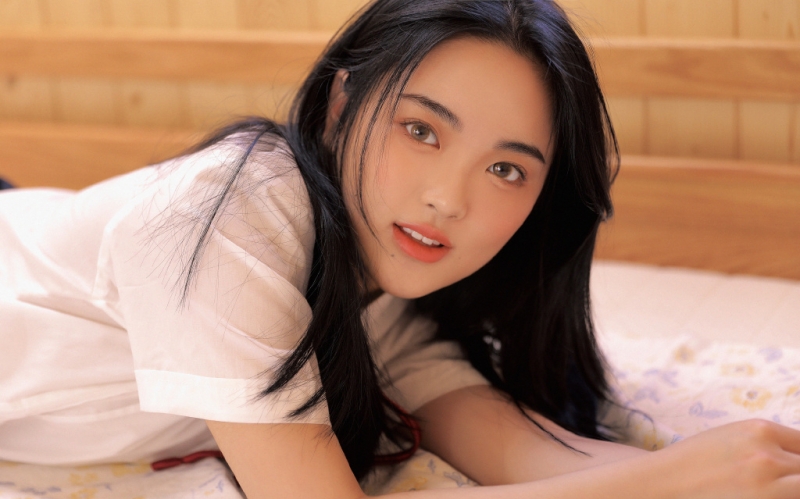 长发美女学生妹jk制服私房写真  第1张