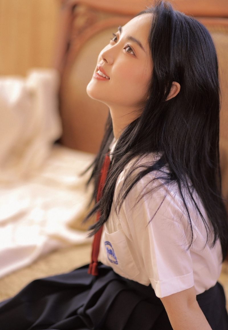 长发美女学生妹jk制服私房写真  第9张