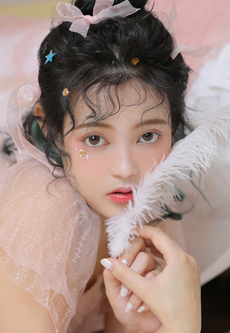 粉嫩少女蕾丝纱裙清纯动人写真  第12张