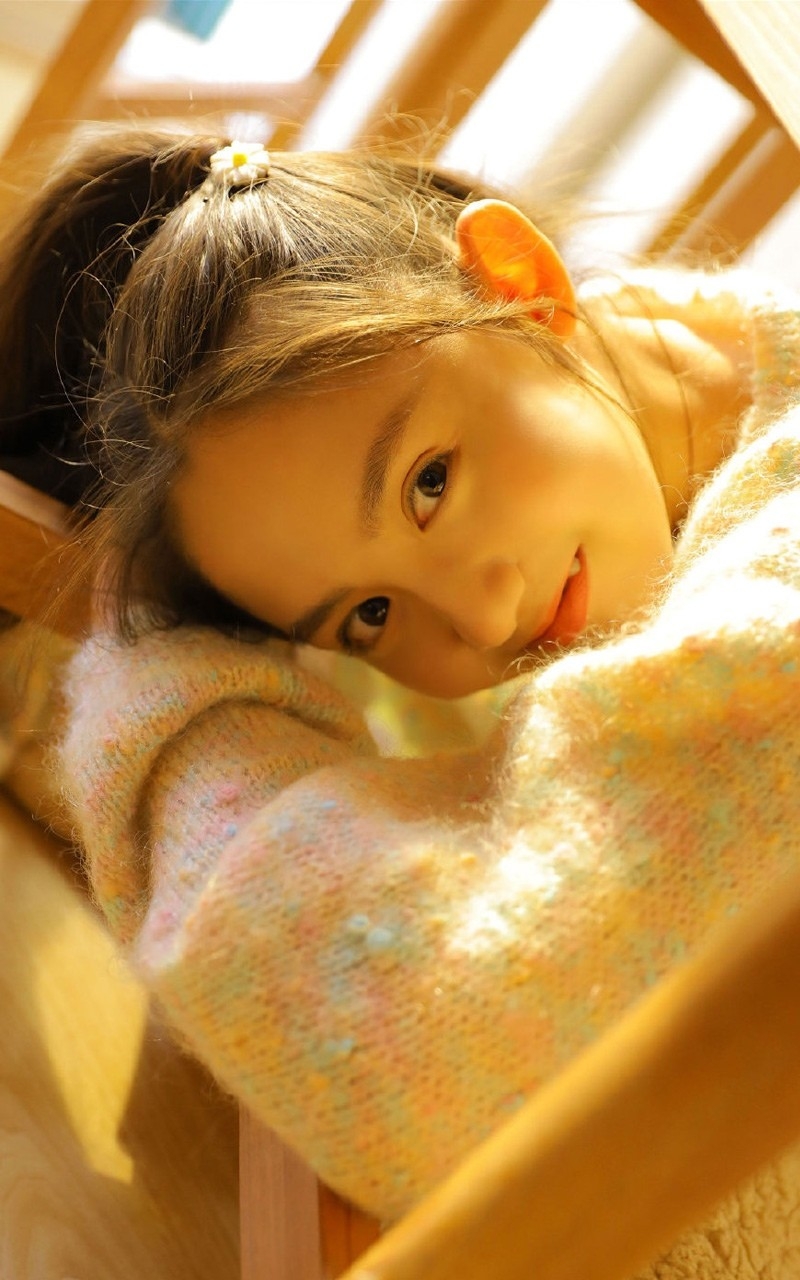 双马尾辫萝莉调皮搞怪居家写真  第8张
