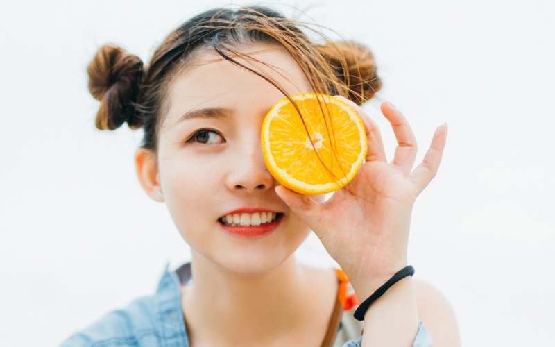 哪咤头小姐姐青春靓丽街拍写真  第6张