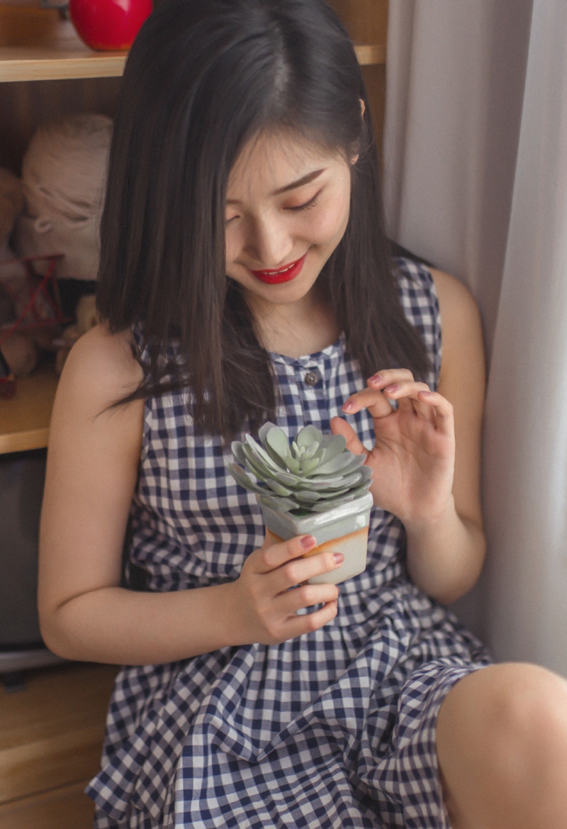 清纯美女长发披肩笑容甜美写真  第4张