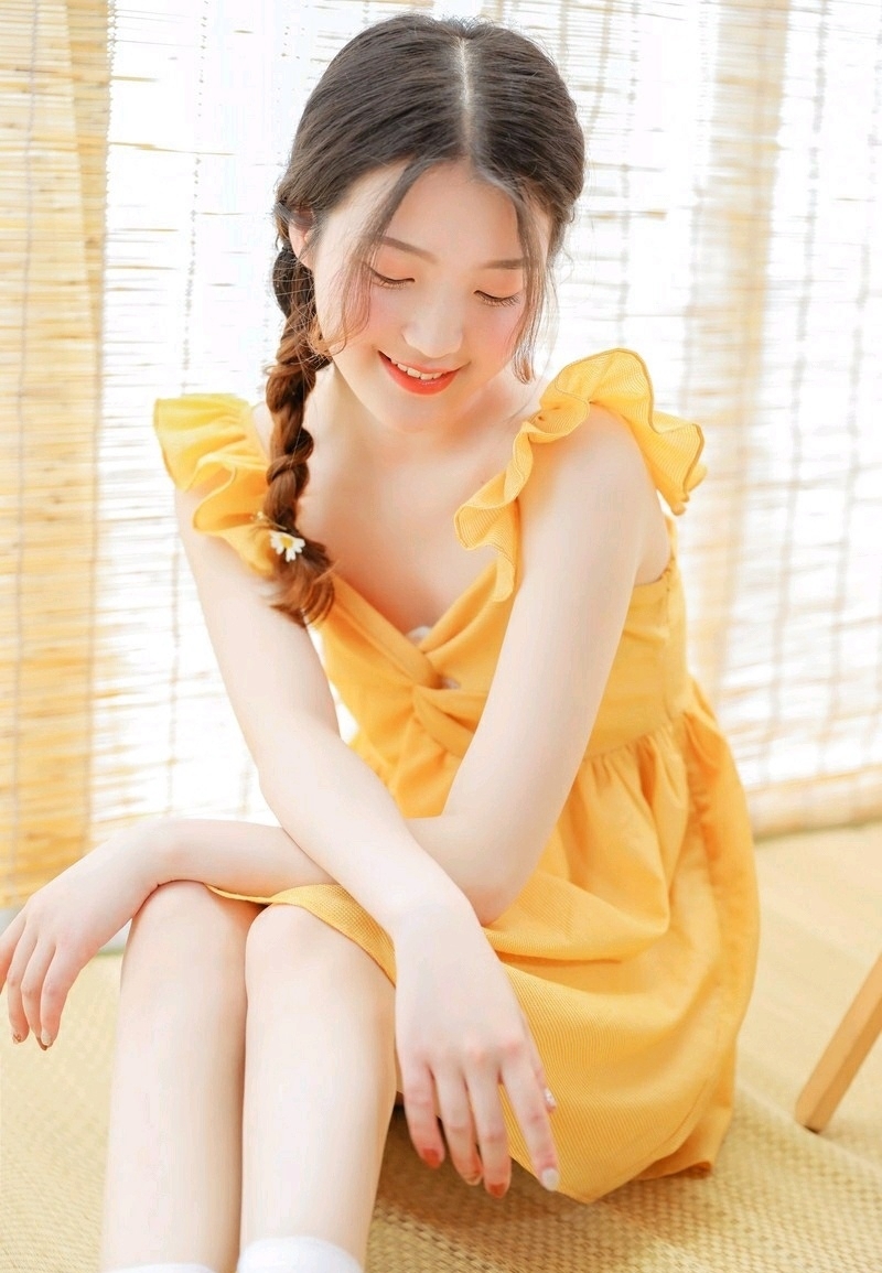 麻花辫美女萝莉光滑牛奶肌写真  第4张