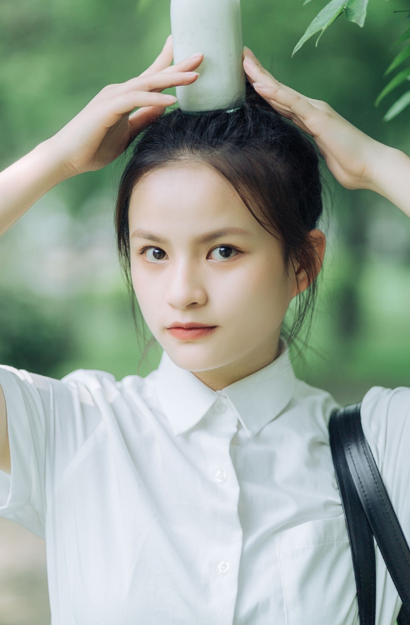 丸子头美女学生妹清新脱俗私拍  第10张