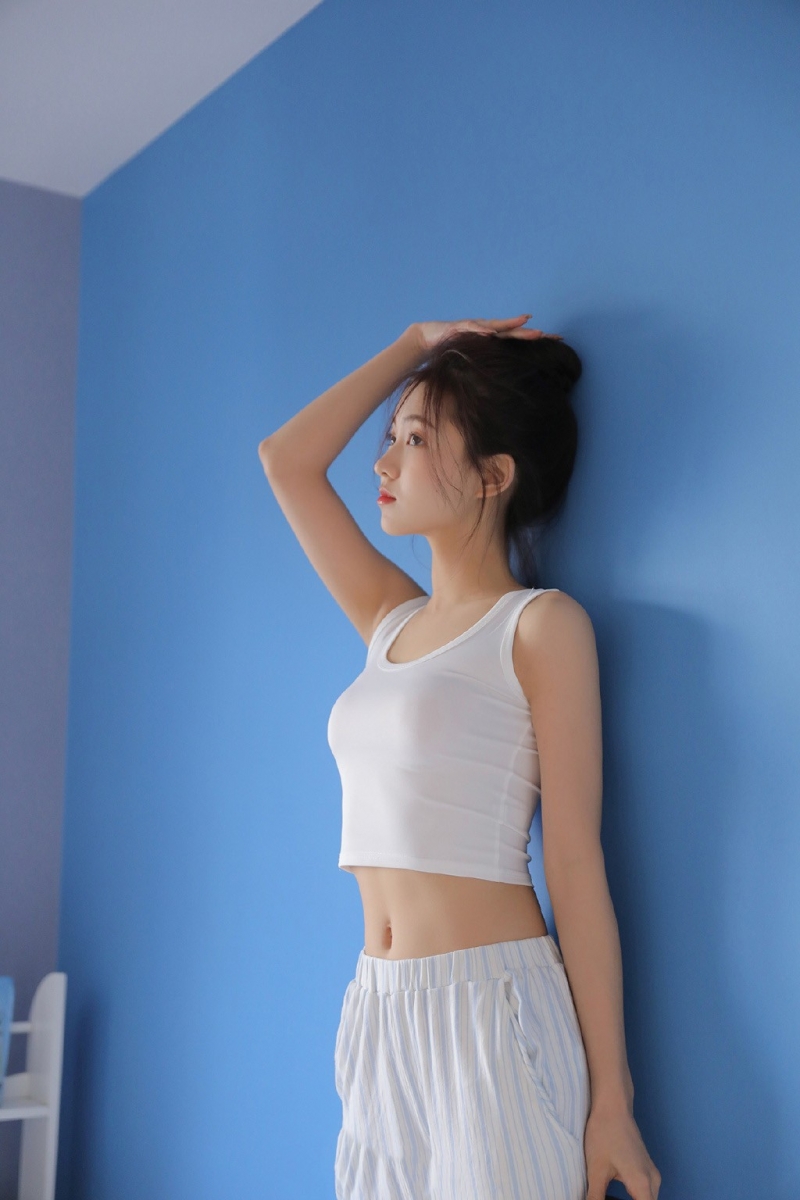 早安少女甜美笑容清新气质写真  第2张