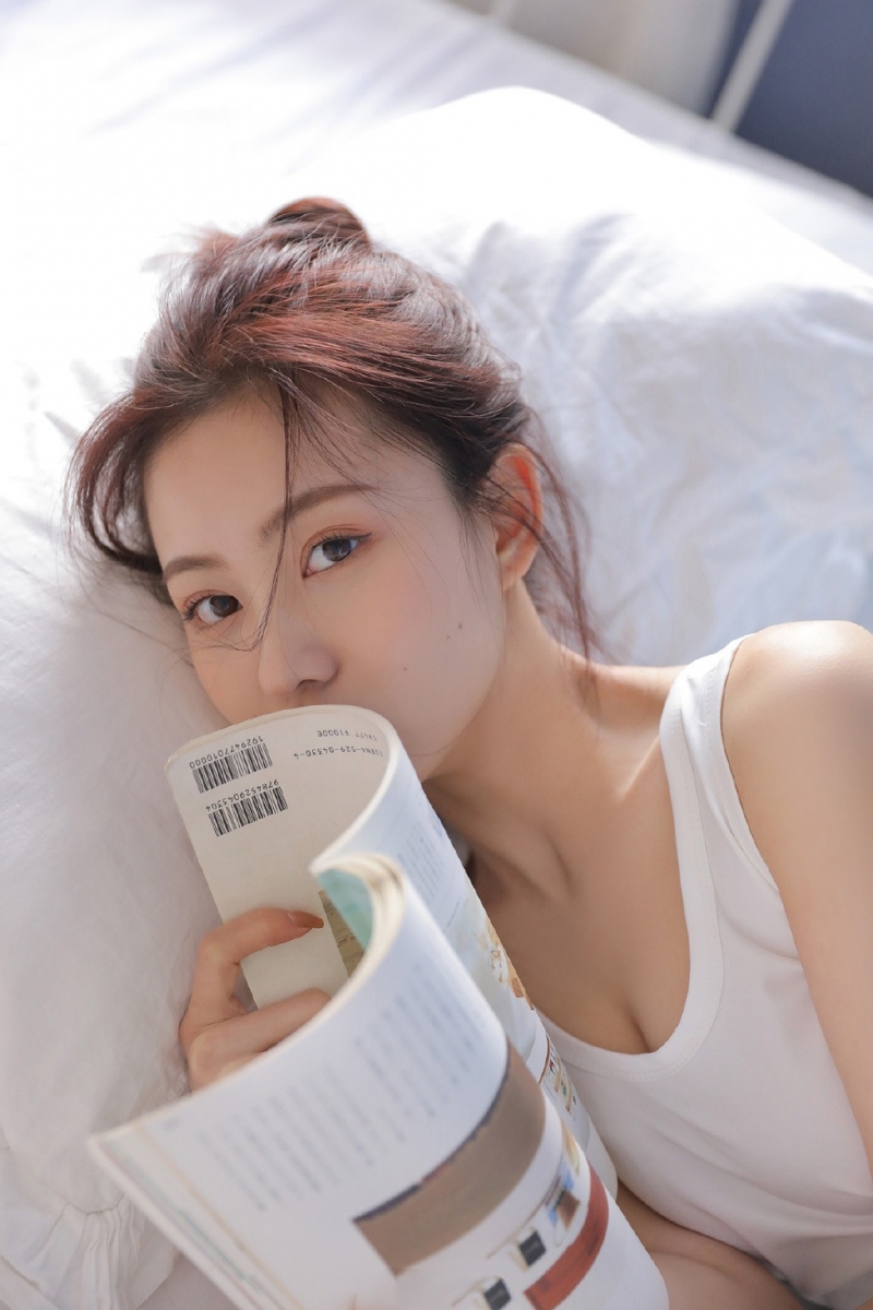早安少女甜美笑容清新气质写真  第4张