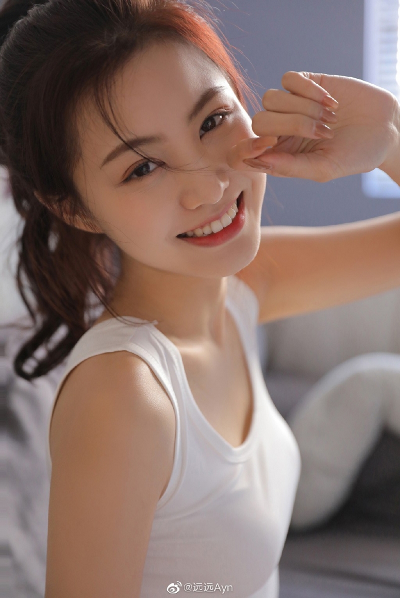 早安少女甜美笑容清新气质写真  第10张