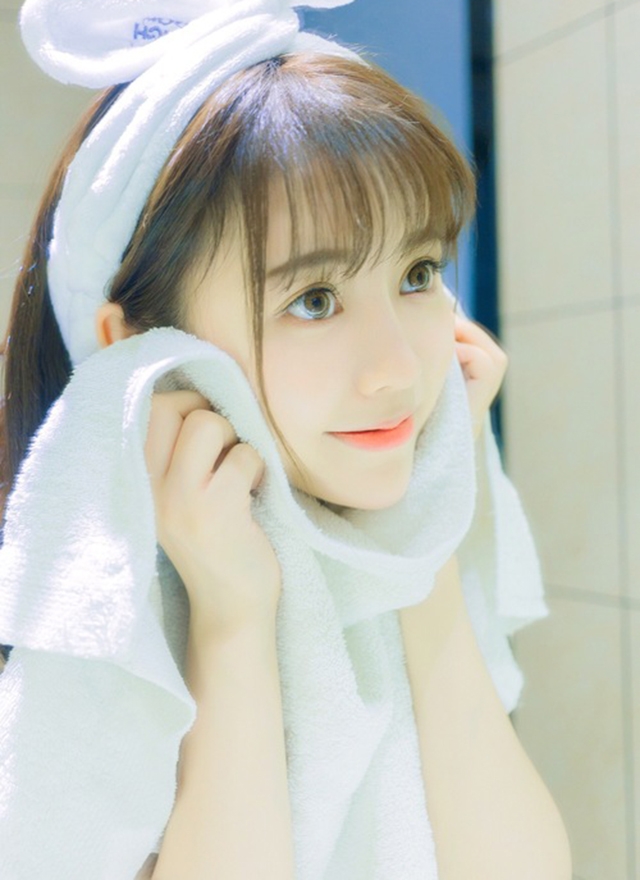 浴巾美女白嫩肌肤吹弹可破美图  第3张