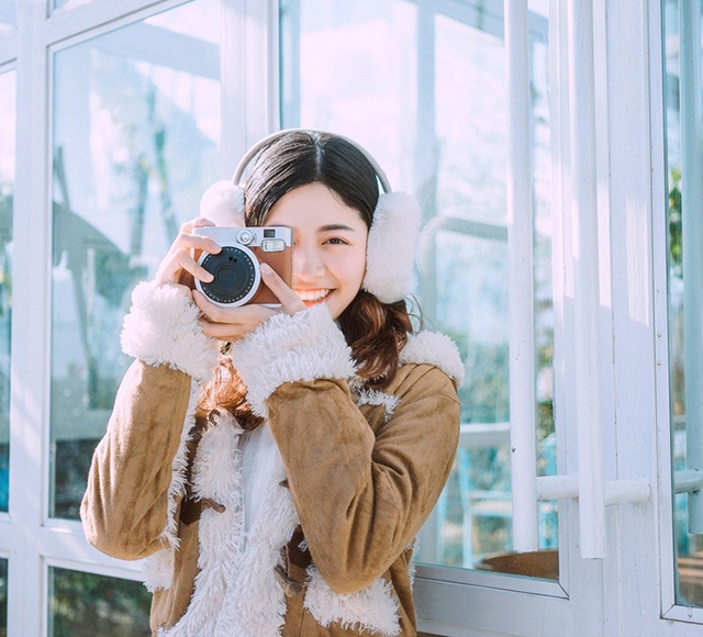 冬日美女甜美笑容清新气质图片  第2张