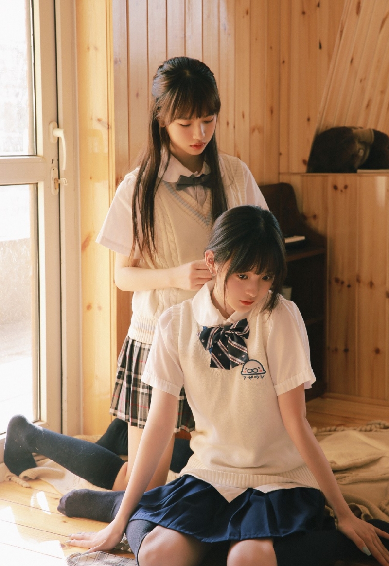 学生装姐妹花清纯可人女生照片  第9张