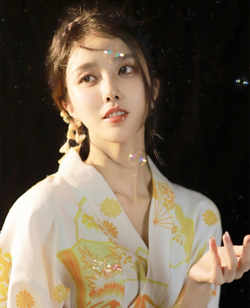 和服美女御姐优雅气质艺术写真  第3张
