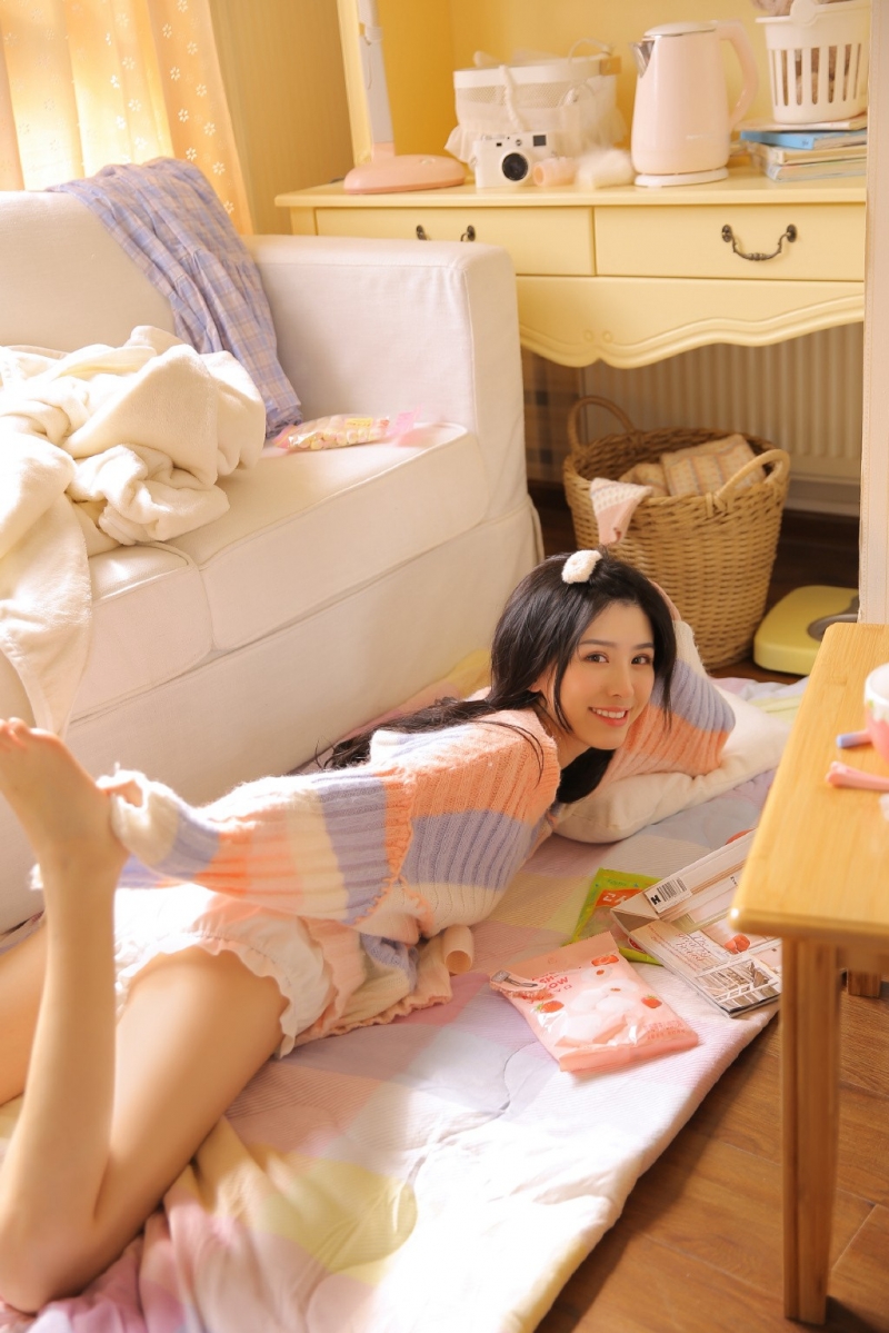 双马尾萌妹子调皮搞怪私房写真  第6张