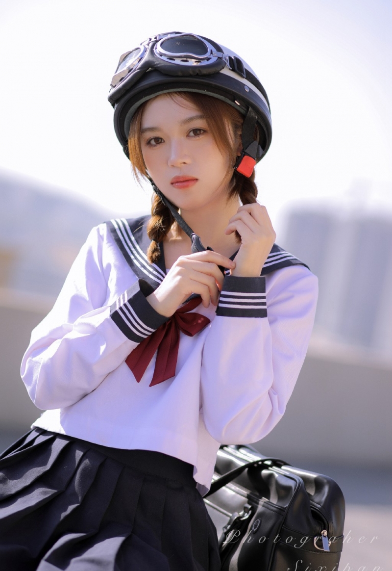 JK制服美女韩式麻花辫精选图片  第5张