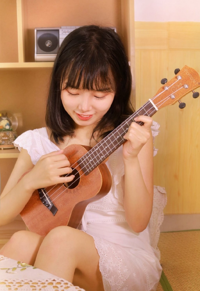 白裙美女齐肩短发清新脱俗写真  第8张
