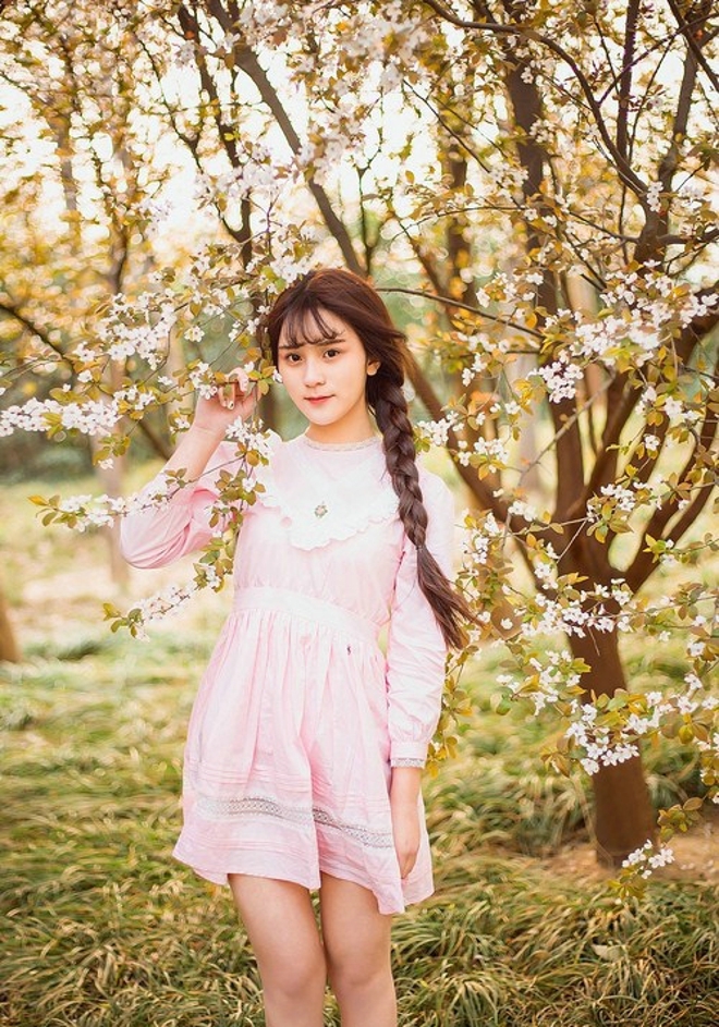 麻花辫小姐姐漂亮脸蛋精选图片  第10张