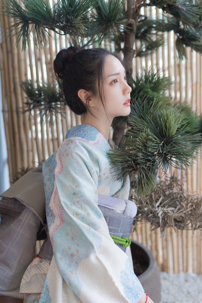 日本和服美女小露香肩私房写真  第5张