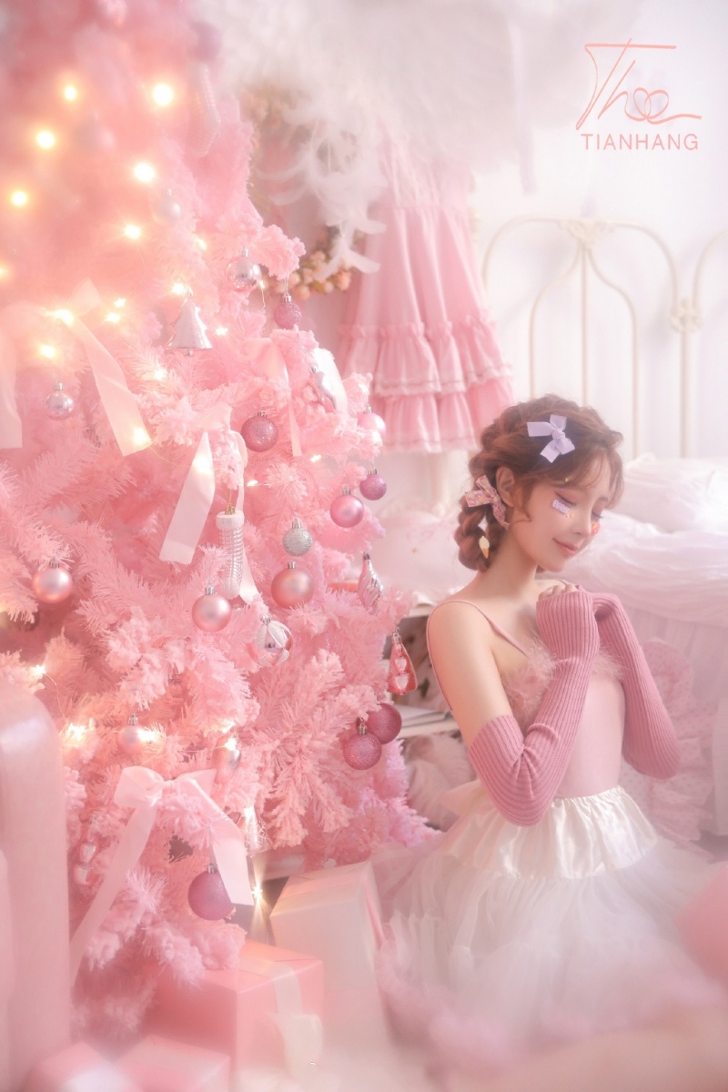 粉嫩小妹吊带短裙梦幻唯美写真  第8张